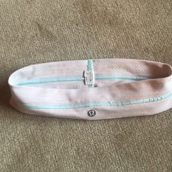 Lululemon headband - Picture 4 of 5